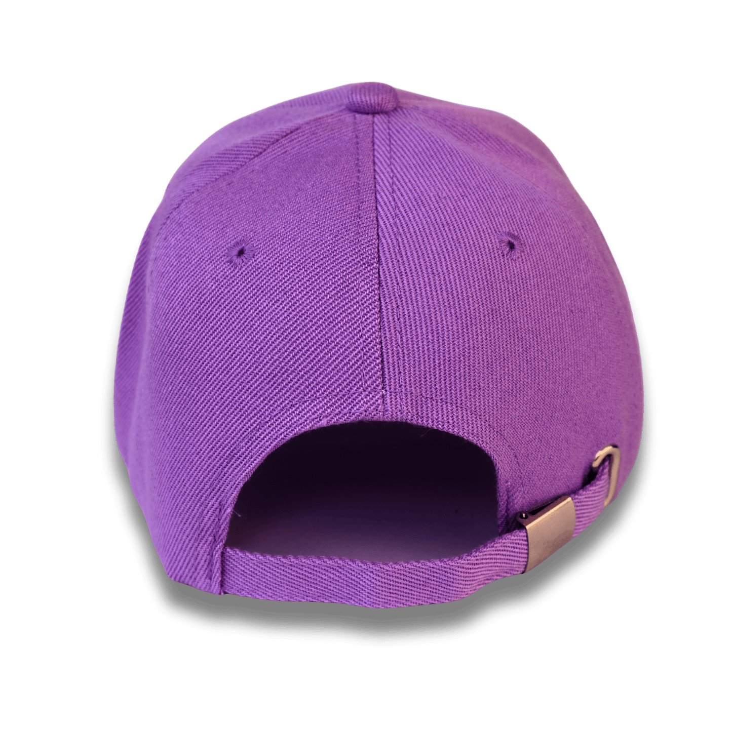 Gorra lila con un gato bordado en el frente