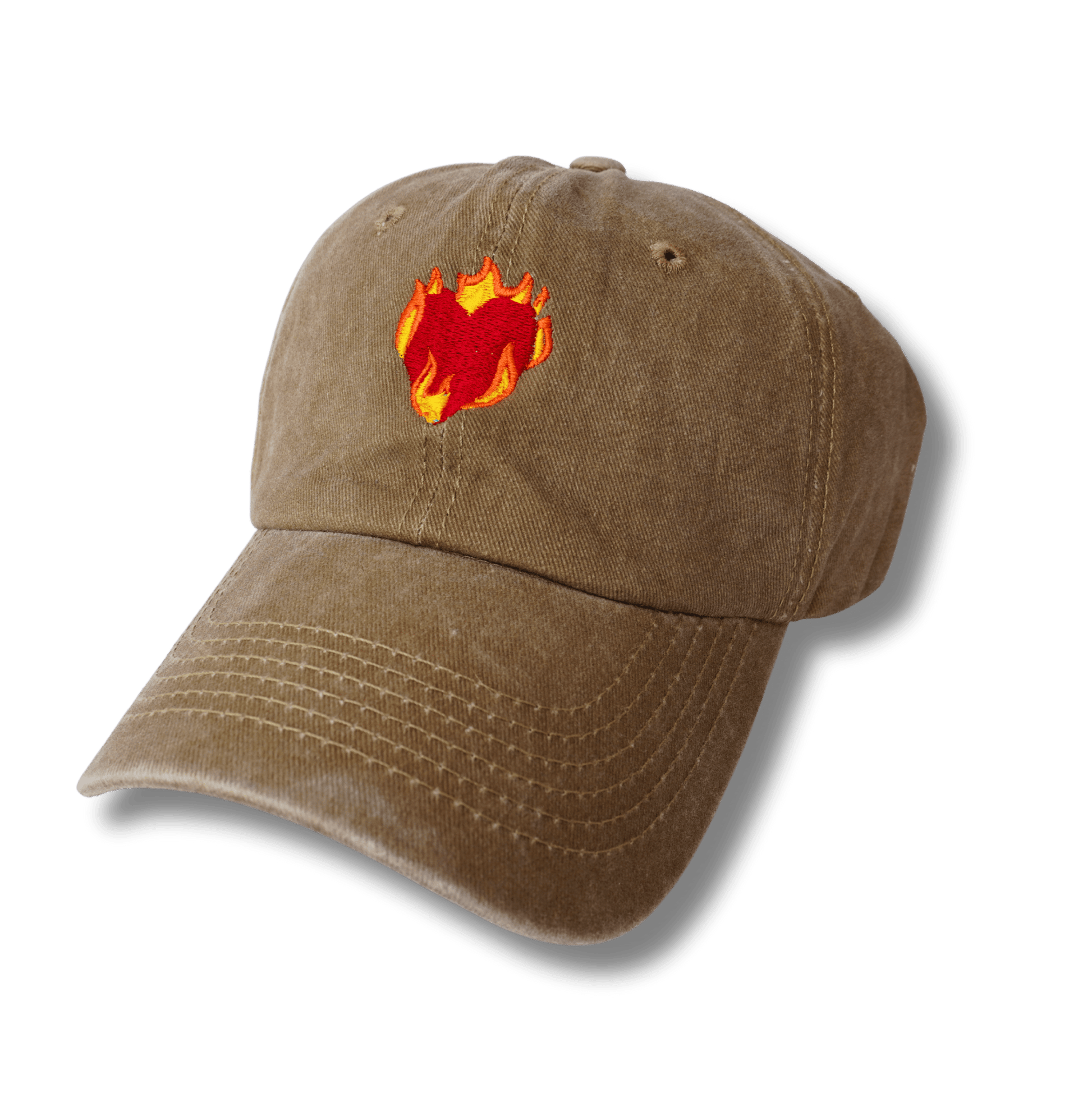 GORRA BEIGE PRELAVADA CORAZON EN LLAMAS BORDADA.